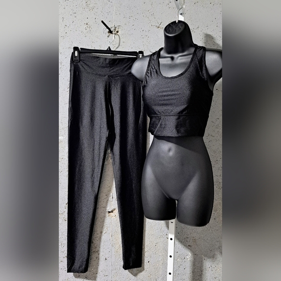#062 Swank A Posh Cropped Athletic Set - Black - Picture 1 of 9